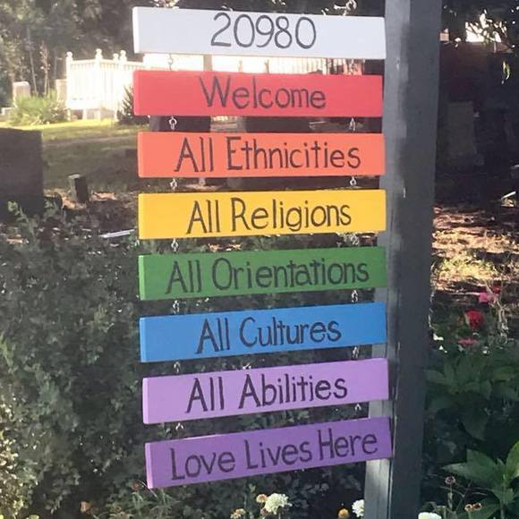 Meet your Posher, Cathy - Picture 1 of 1